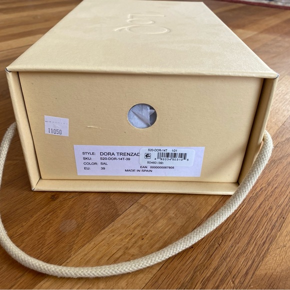 NWB LOQ Dora Trenzado braided Strappy sandal in Sal size 39 - Picture 4 of 4